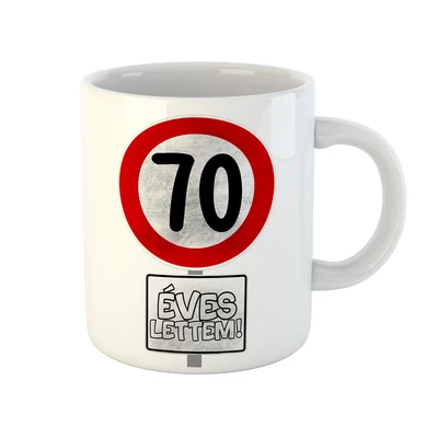 70 Éves Lettem Sebességkorlátozó Mintás Szülinapi Ajándék Bögre