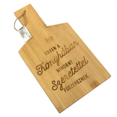 Ebben a Konyhában Mindent Szeretettel Fűszereznek Ajándék Vágódeszka Ebben a Konyhában Mindent Szeretettel Fűszereznek Ajándék Vágódeszka