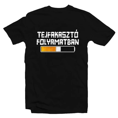 Tejfakasztó Folyamatban Vicces Ajándék Póló Tejfakasztó Folyamatban Vicces Ajándék Póló
