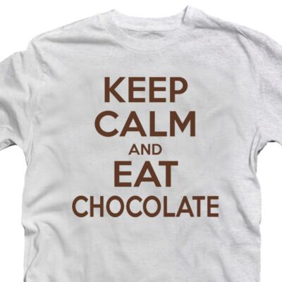 Kép 3/3 - Keep Calm And Eat Chocolate Meglepetés Póló 2