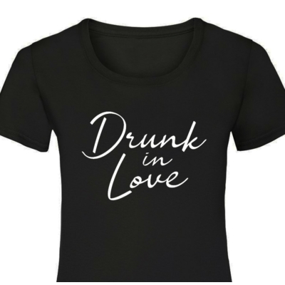 Kép 2/3 - Drunk in Love Női Póló Lánybúcsúra 2